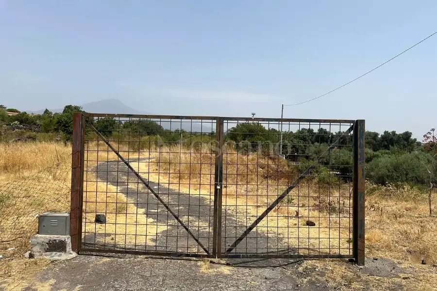 Agricolo in vendita di 17.000 mq a €345.000 (rif. 132/2026)
