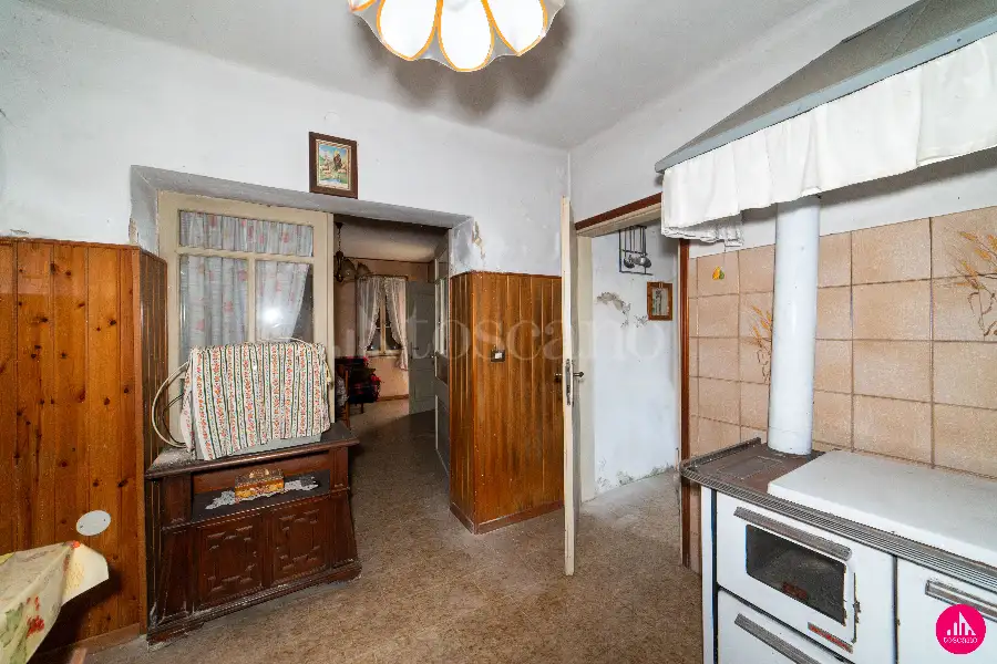 Rustico in vendita di 170 mq a €85.000 (rif. 8/2026)
