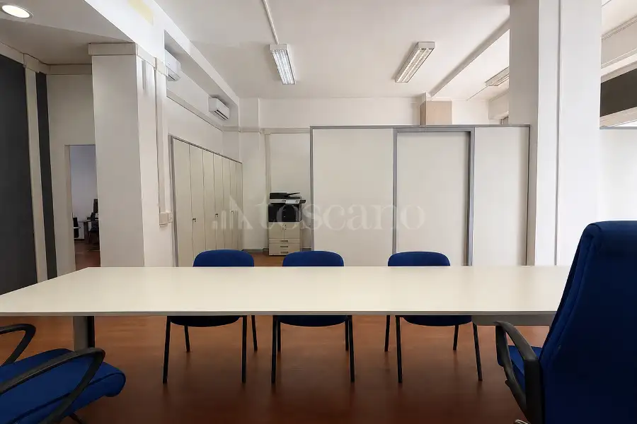 Negozio in vendita di 100 mq a €530.000 (rif. 66/2026)