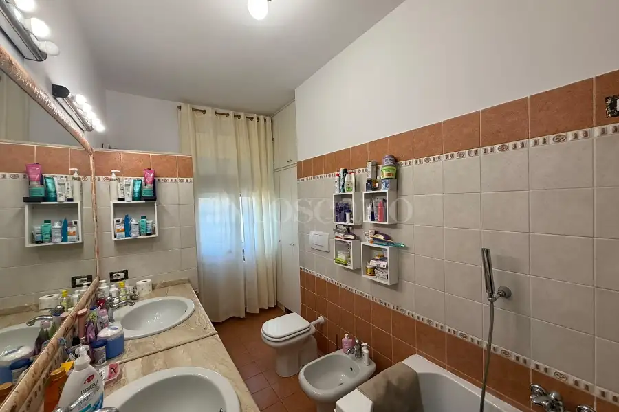 Attico in vendita di 106 mq a €299.000 (rif. 12/2026)