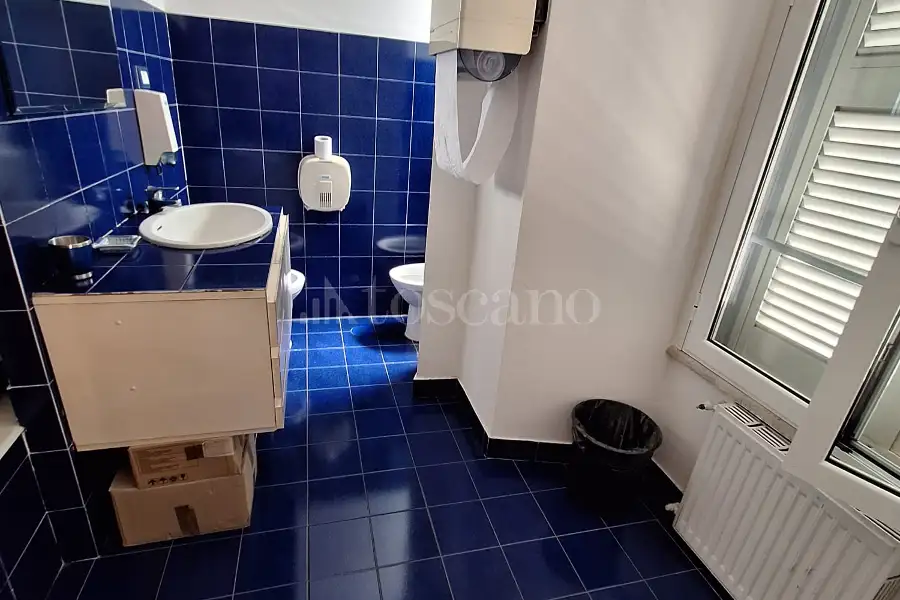 Ufficio in affitto di 134 mq a €3.300 (rif. 37/2026)