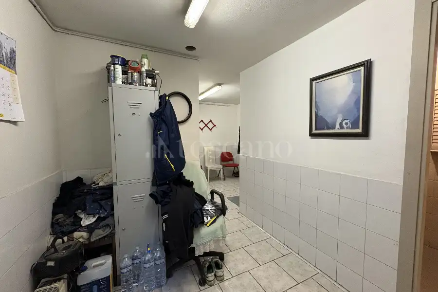 Laboratorio in vendita di 270 mq a €540.000 (rif. 9/2026)