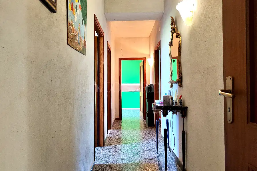 Villa in vendita di 500 mq a €255.000 (rif. 41/2026)