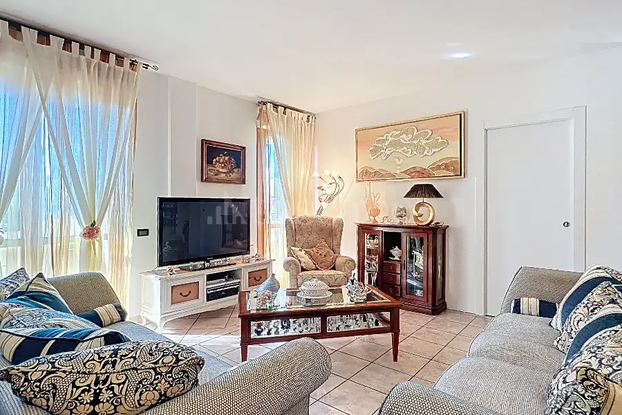 Attico in vendita di 150 mq a €269.000 (rif. 180/2025)