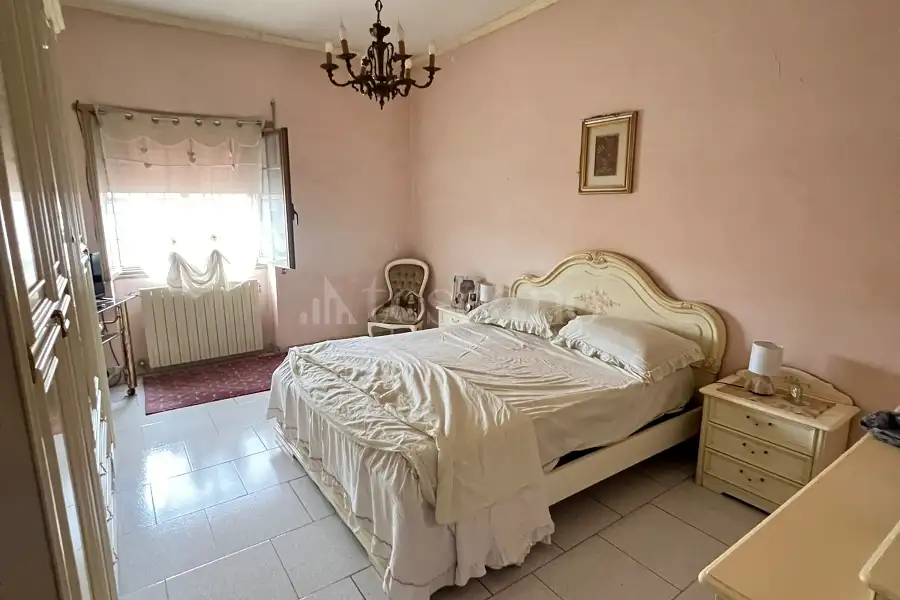 Palazzo in vendita di 200 mq a €329.000 (rif. 42/2026)