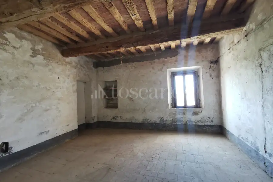 Casale in vendita di 1.200 mq a €470.000 (rif. 35/2023)