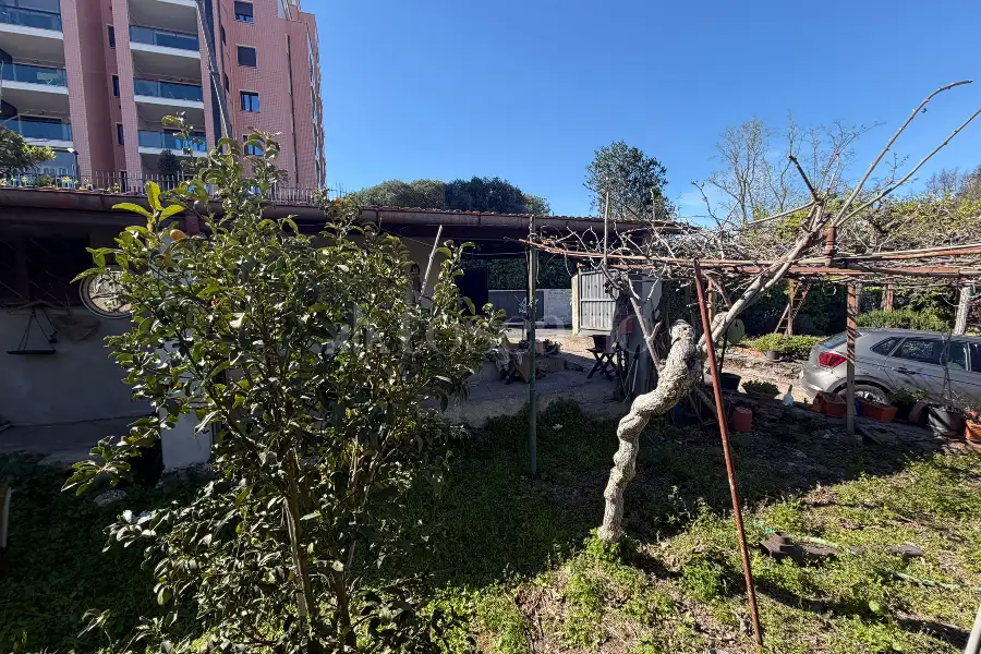 Casale in vendita di 230 mq a €950.000 (rif. 47/2026)