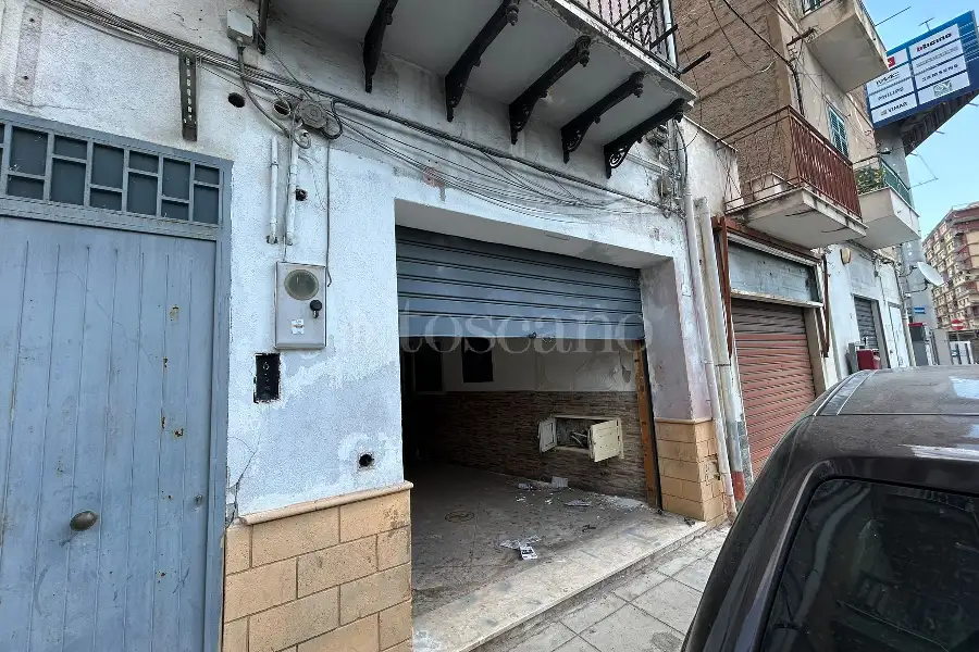 Negozio in vendita di 56 mq a €49.000 (rif. 22/2026)