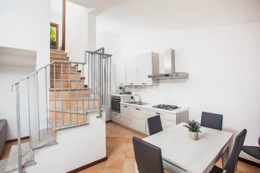 Villa Plurifamiliare in vendita di 256 mq a €770.000 (rif. 1/2026)