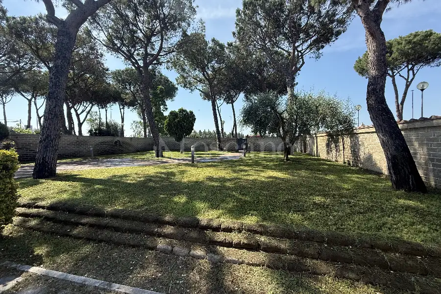 Villa Bifamiliare in affitto di 135 mq a €1.900 (rif. 9/2026)