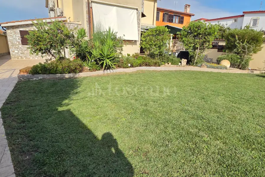 Villa Bifamiliare in vendita di 135 mq a €499.000 (rif. 46/2026)