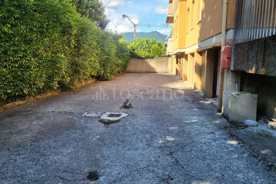 Box in vendita di 12 mq a €25.000 (rif. 49/2026)