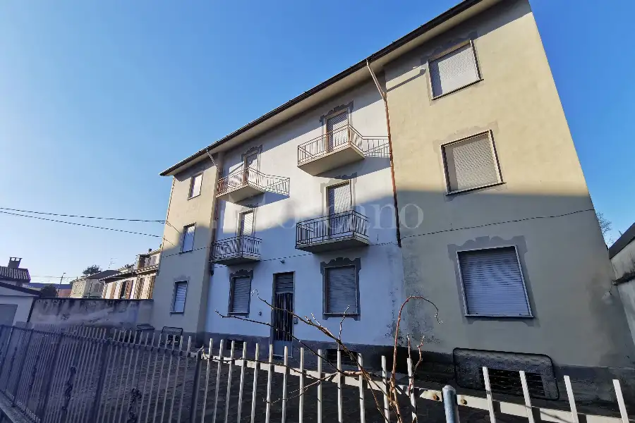Palazzo in vendita di 510 mq a €240.000 (rif. 39/2026)