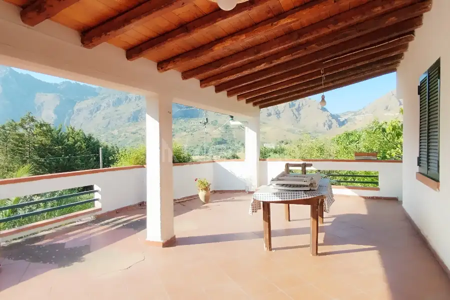 Villa in vendita di 186 mq a €199.000 (rif. 38/2026)
