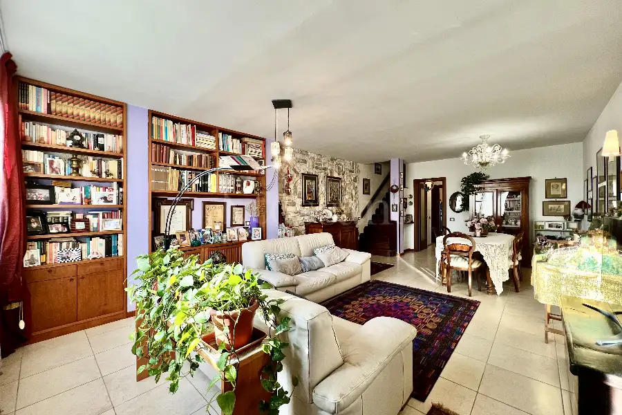 Villino a Schiera in vendita di 180 mq a €310.000 (rif. 80/2025)