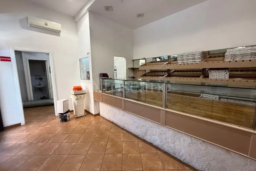 Negozio in vendita di 40 mq a €65.000 (rif. 68/2025)