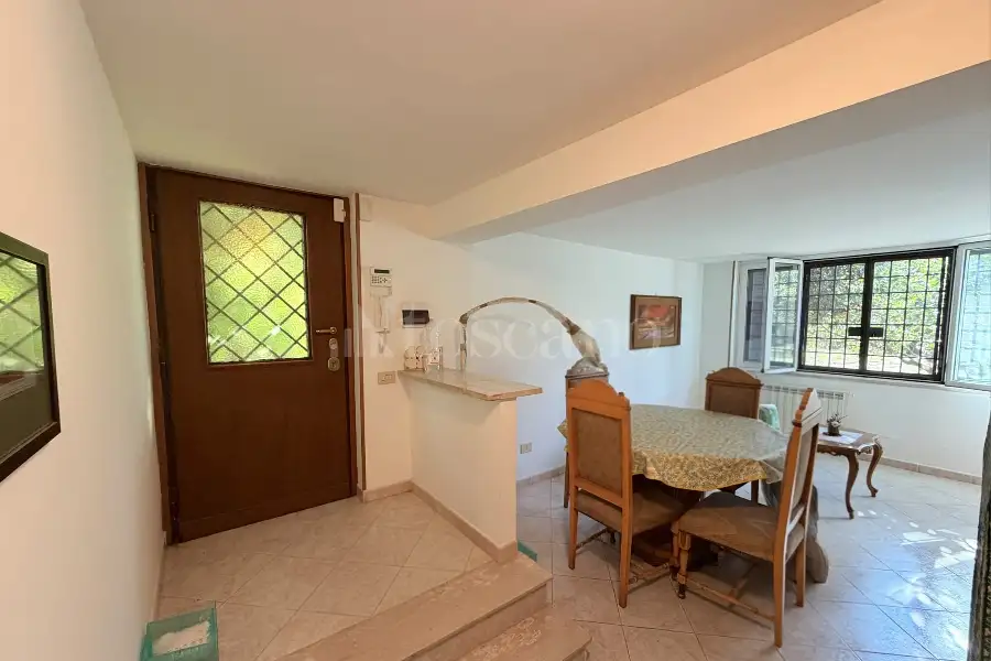 Villa in vendita di 250 mq a €739.000 (rif. 100/2026)