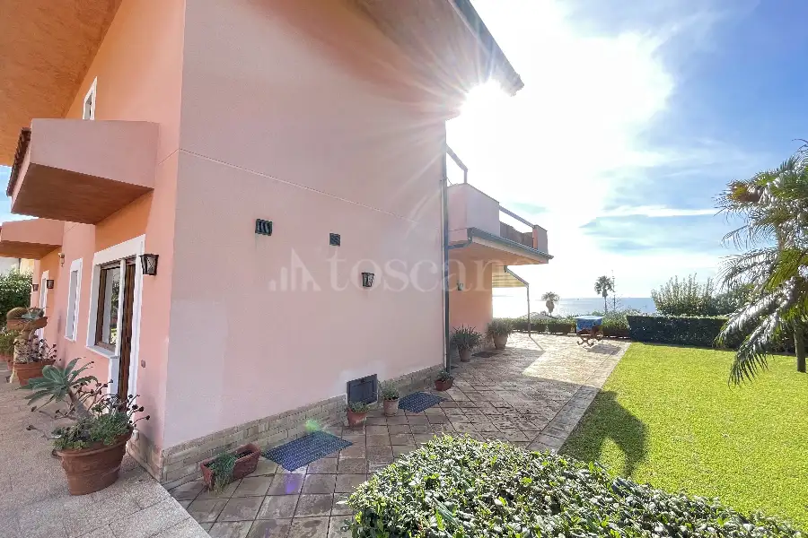Villa in vendita di 500 mq a €1.500.000 (rif. 45/2025)