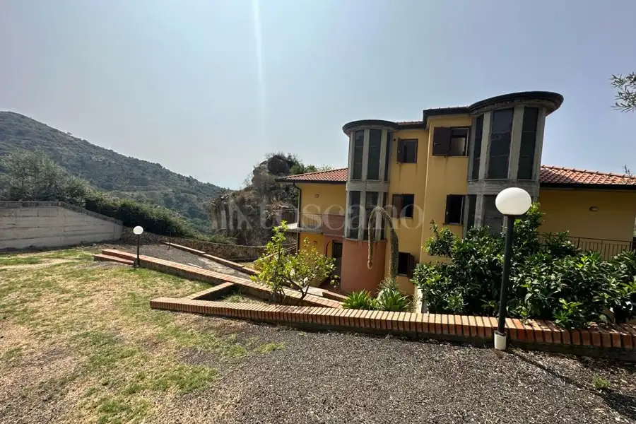 Villino a Schiera in vendita di 182 mq a €205.000 (rif. 30/2023)