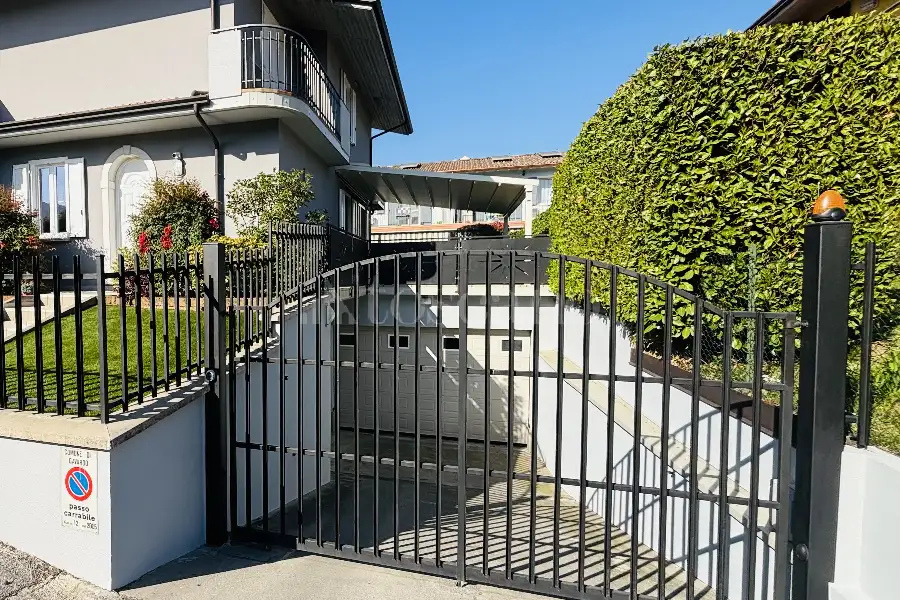 Villa Bifamiliare in vendita di 235 mq a €425.000 (rif. 24/2026)