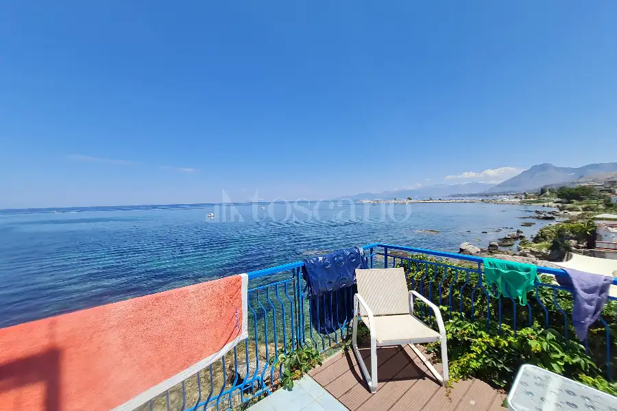 Villa Bifamiliare in vendita di 203 mq a €760.000 (rif. 51/2026)