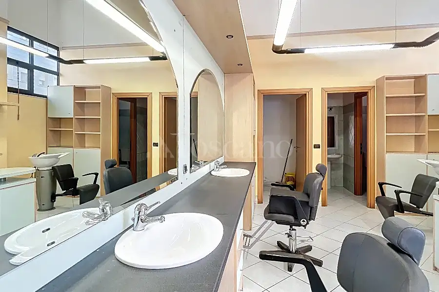 Negozio in vendita di 50 mq a €95.000 (rif. 53/2026)