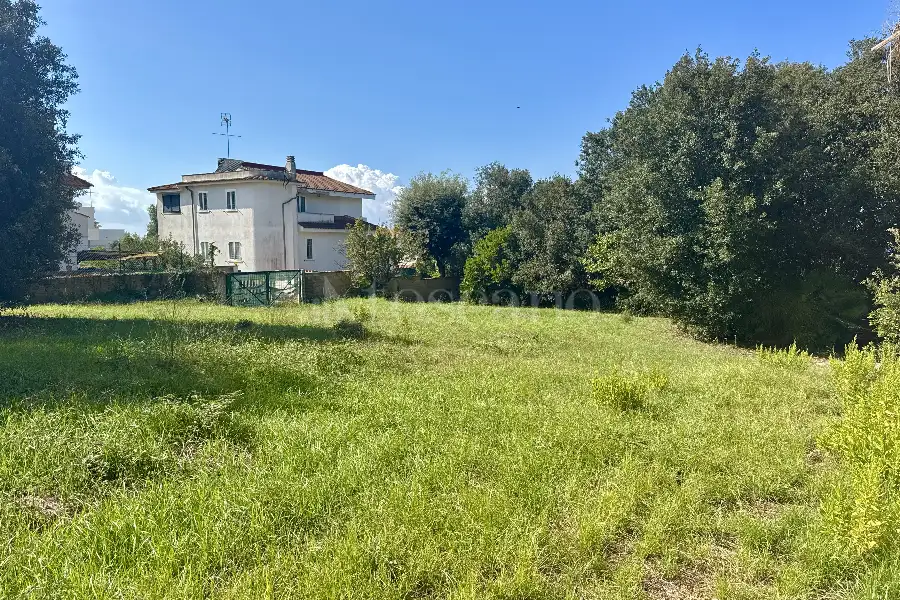 Casa Indipendente in vendita di 350 mq a €349.000 (rif. 112/2025)