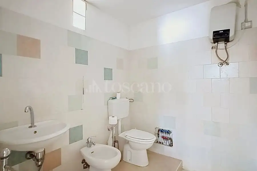 Capannone in vendita di 250 mq a €270.000 (rif. 212/2026)