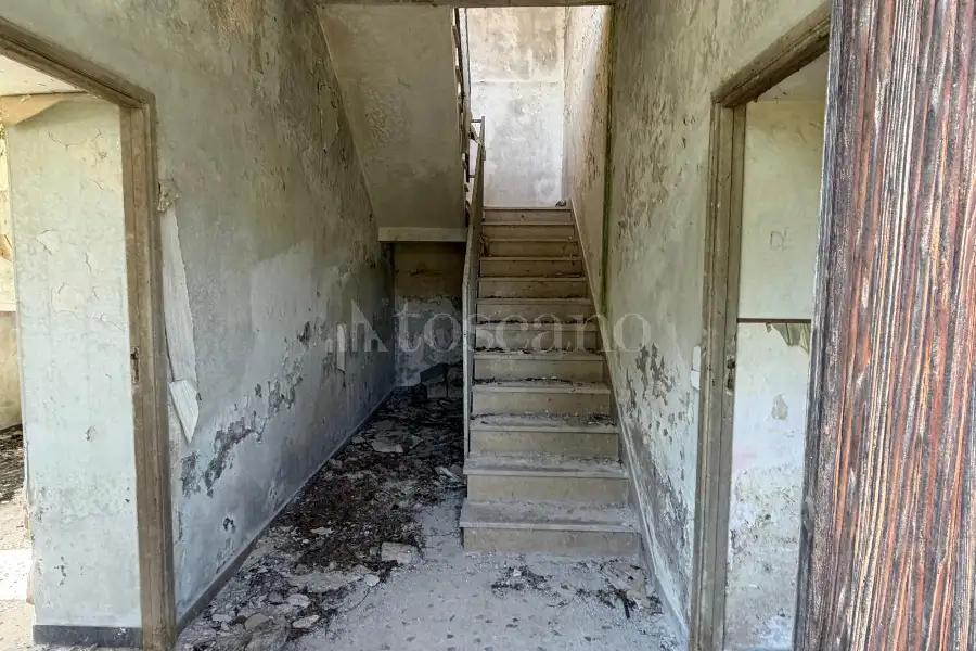 Edificabile Residenziali in vendita di 200 mq a €85.000 (rif. 5/2026)