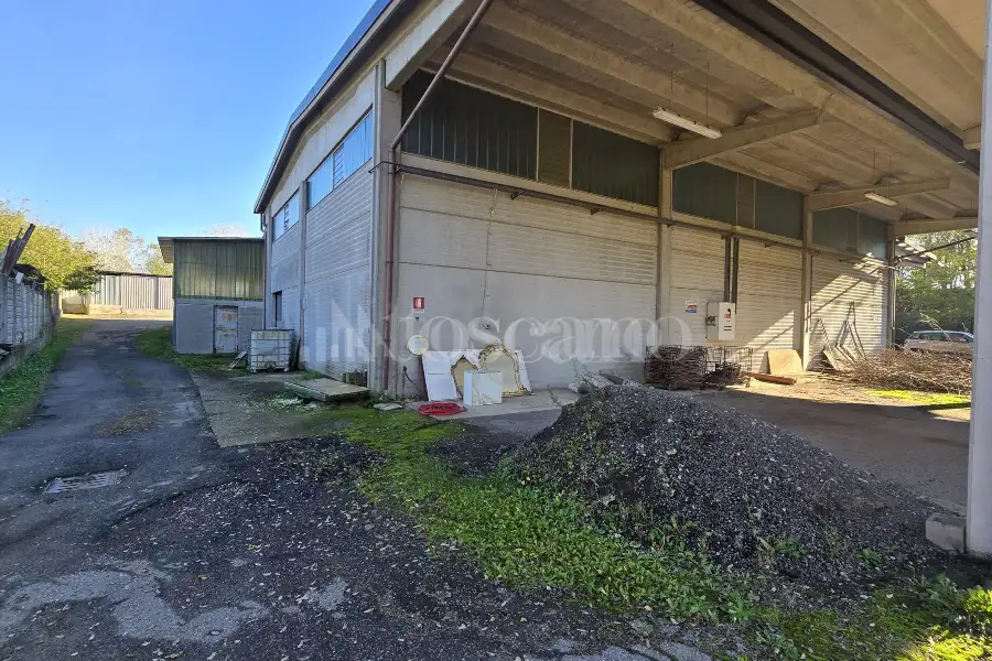Capannone in vendita di 1000 mq a €395,000 (rif. TS0104VE)