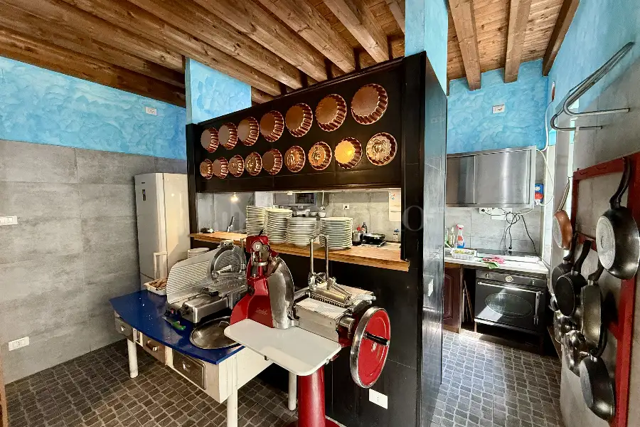 Casa Indipendente in vendita di 280 mq a €348.000 (rif. 19/2025)
