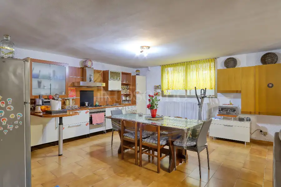 Villa in vendita di 370 mq a €410.000 (rif. 193/2026)