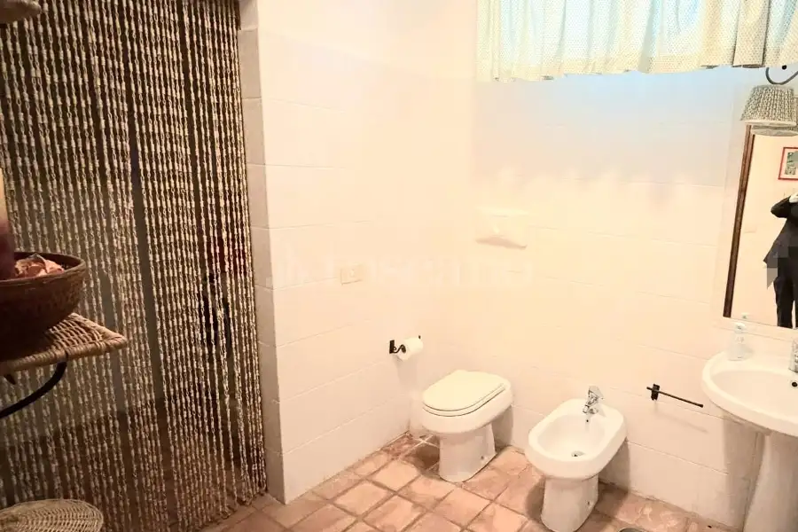 Villa Bifamiliare in vendita di 400 mq a €829.000 (rif. 33/2026)