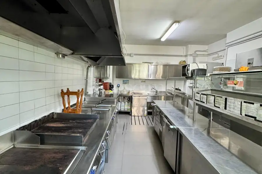 Negozio in affitto di 110 mq a €3.500 (rif. 53/2025)