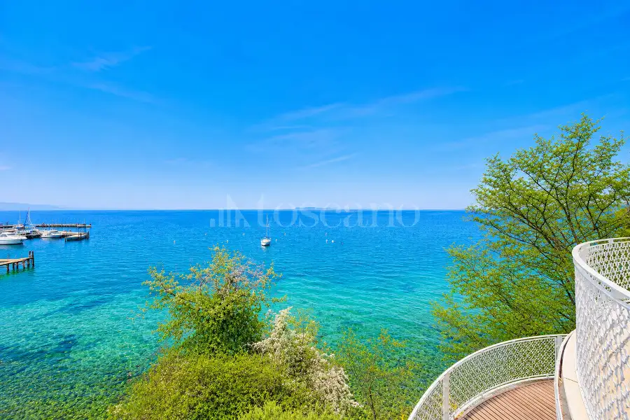 Villa in vendita di 450 mq a €4.500.000 (rif. 24/2025)