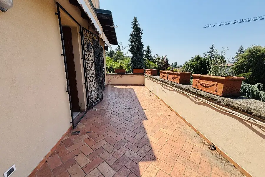 Villa in vendita di 385 mq a €880.000 (rif. 39/2026)