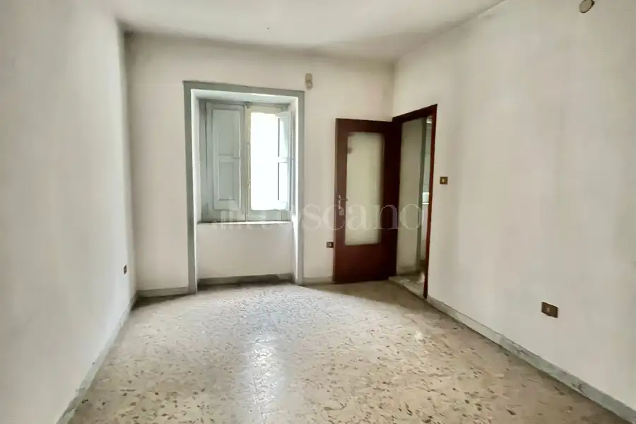 Palazzo in vendita di 400 mq a €160.000 (rif. 62/2026)