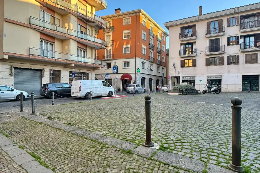 Negozio in vendita di 30 mq a €35.000 (rif. 85/2025)