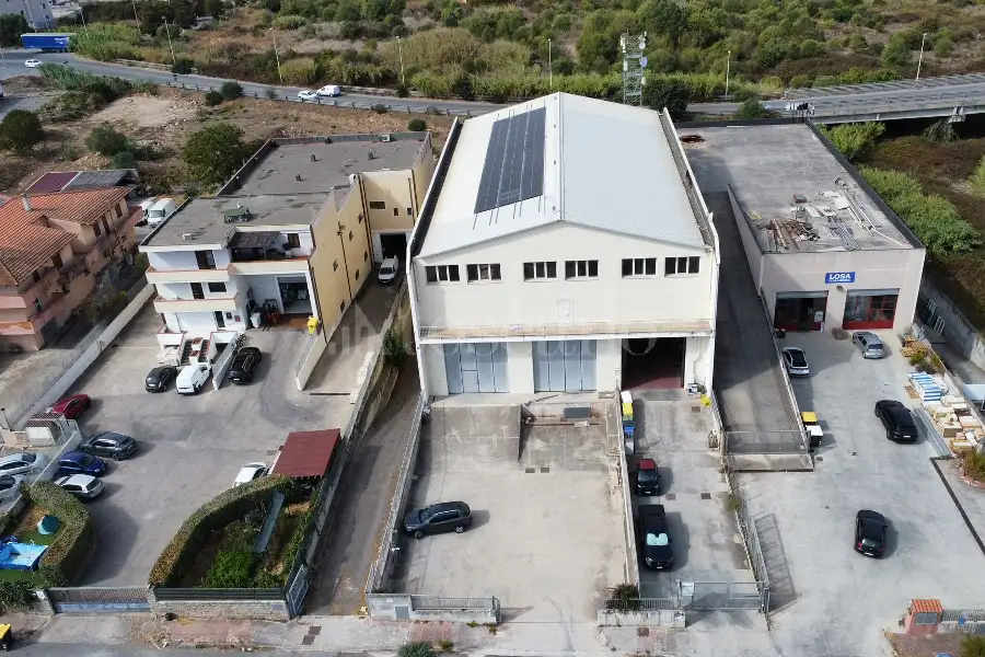 Capannone in vendita di 830 mq a €350.000 (rif. 213/2026)
