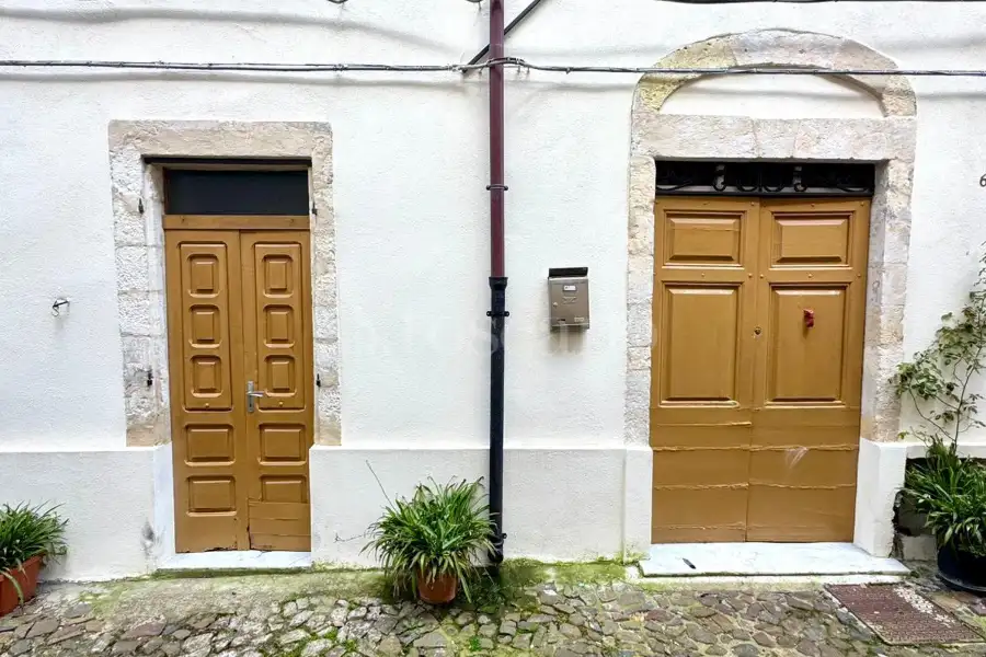 Casa Indipendente in vendita di 160 mq a €80.000 (rif. 76/2026)