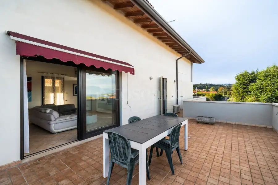 Villa in vendita di 350 mq a €980.000 (rif. 70/2025)