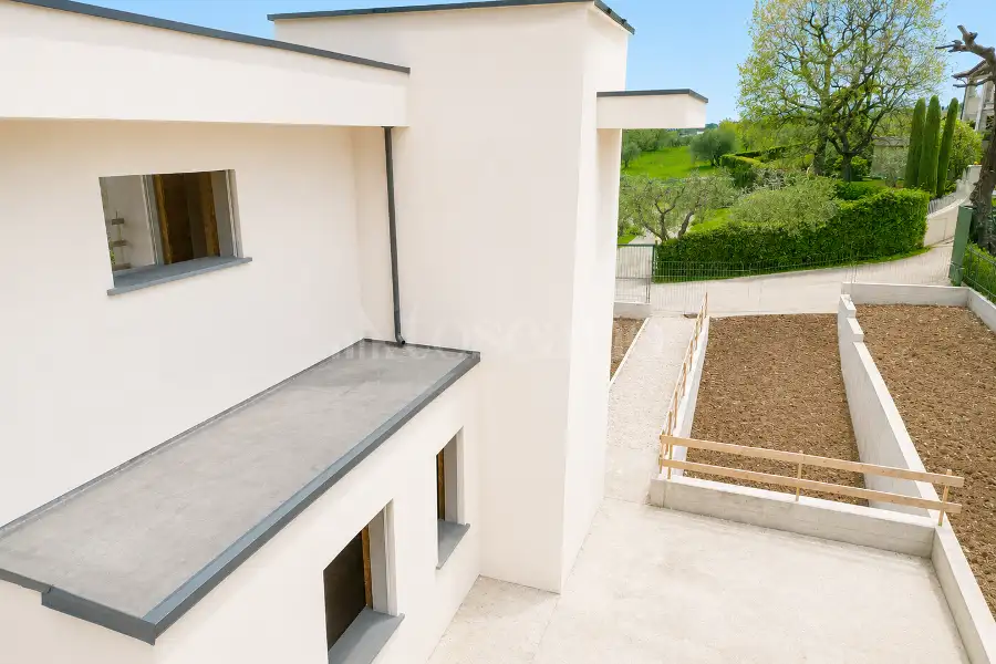 Villa in vendita di 350 mq a €1.100.000 (rif. 26/2025)
