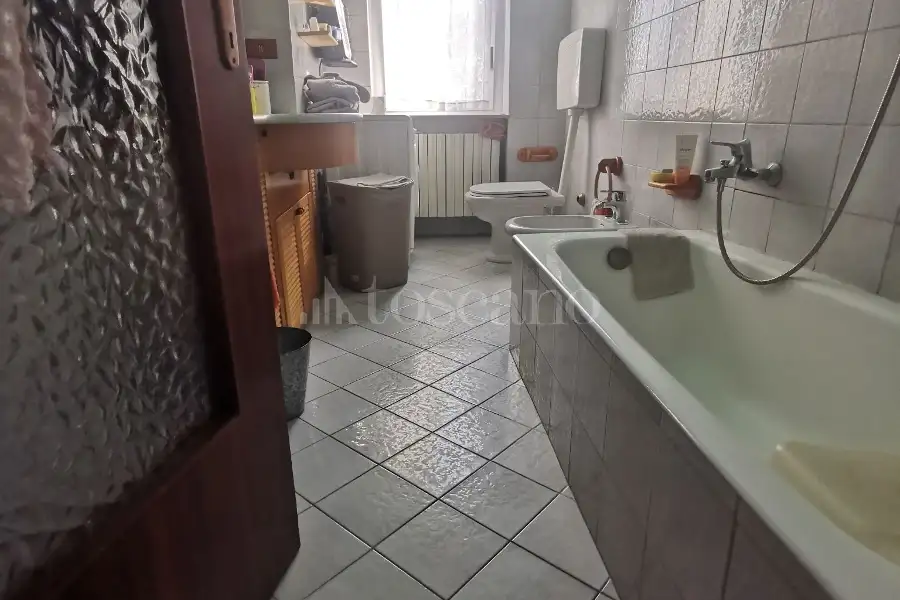Casa Indipendente in vendita di 210 mq a €300.000 (rif. 9/2026)
