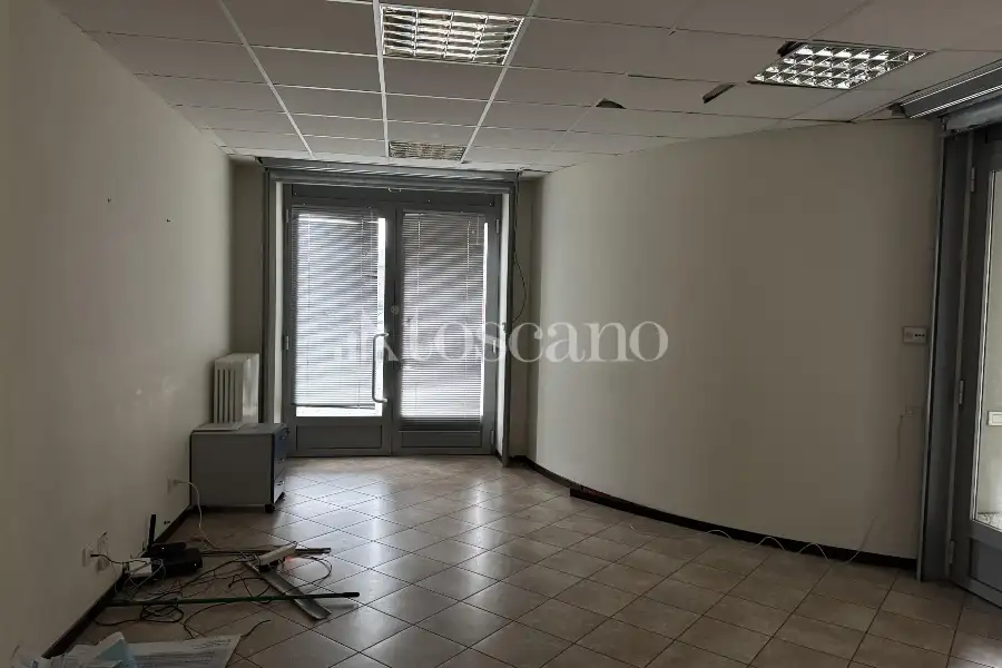 Negozio in vendita di 65 mq a €157,000 (rif. TS0313VE)