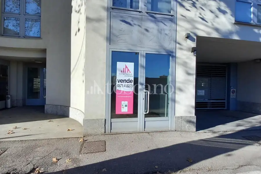 Negozio in vendita di 65 mq a €157,000 (rif. TS0313VE)
