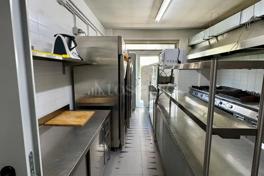 Negozio in affitto di 110 mq a €3.500 (rif. 53/2025)