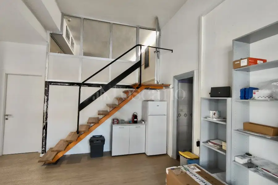 Negozio in affitto di 90 mq a €600 (rif. 38/2026)