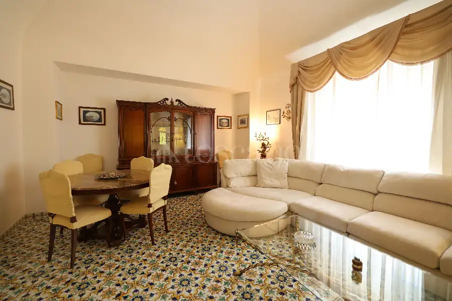 Villa in vendita di 500 mq a €1.080.000 (rif. 46/2025)