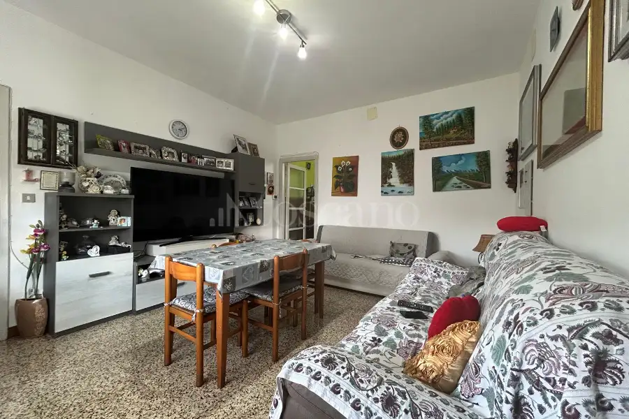 Palazzo in vendita di 400 mq a €460.000 (rif. 28/2024)