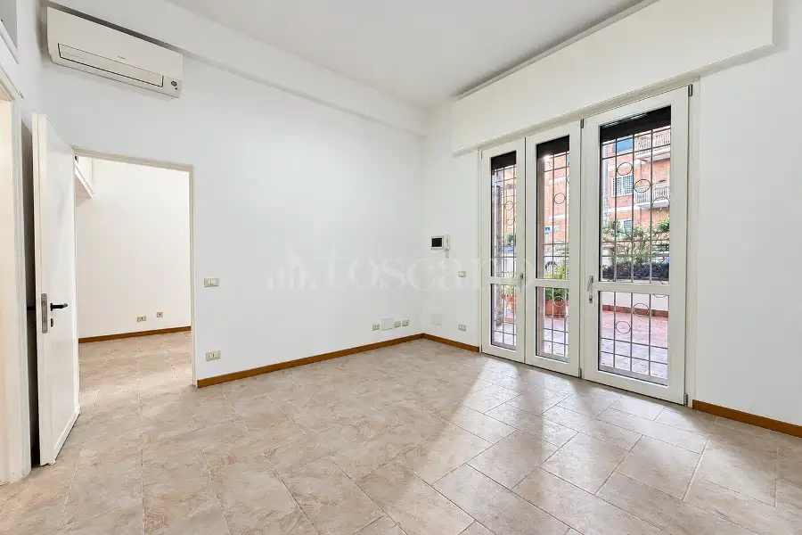 Ufficio in affitto di 90 mq a €1.700 (rif. 63/2026)